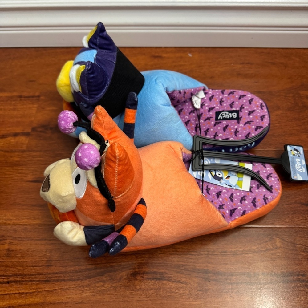 Bluey And Bingo Slippers Halloween Size 11-12 - Picture 2 of 5